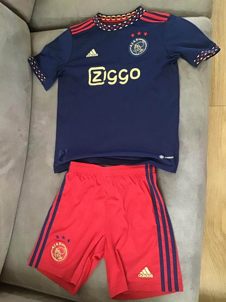 Ajax tenue Ajax shirt Ajax korte broek   maat 152, Maat XS of kleiner, Ophalen of Verzenden, Zo goed als nieuw, Shirt