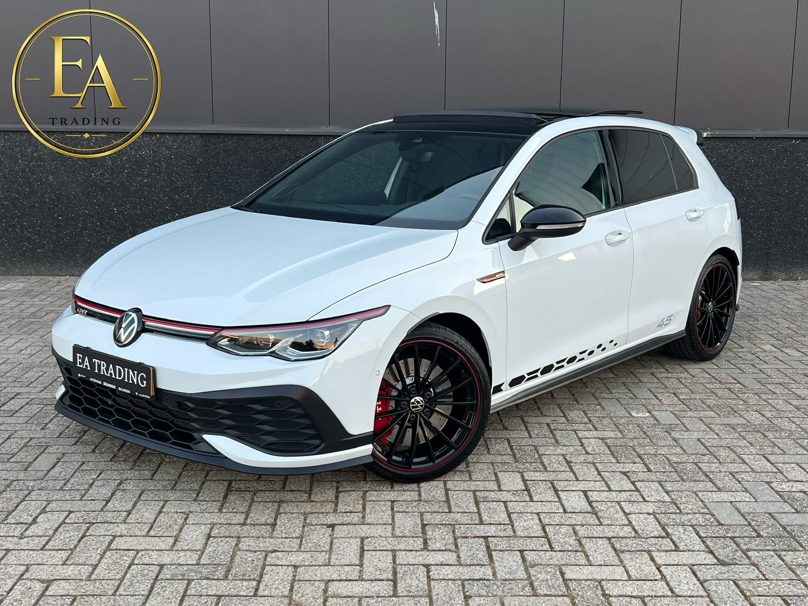 Volkswagen Golf GTI CS 45Jahre | Akra | Pano | Nurburgring |, 4 cilinders, 1984 cc, Wit, 300 pk