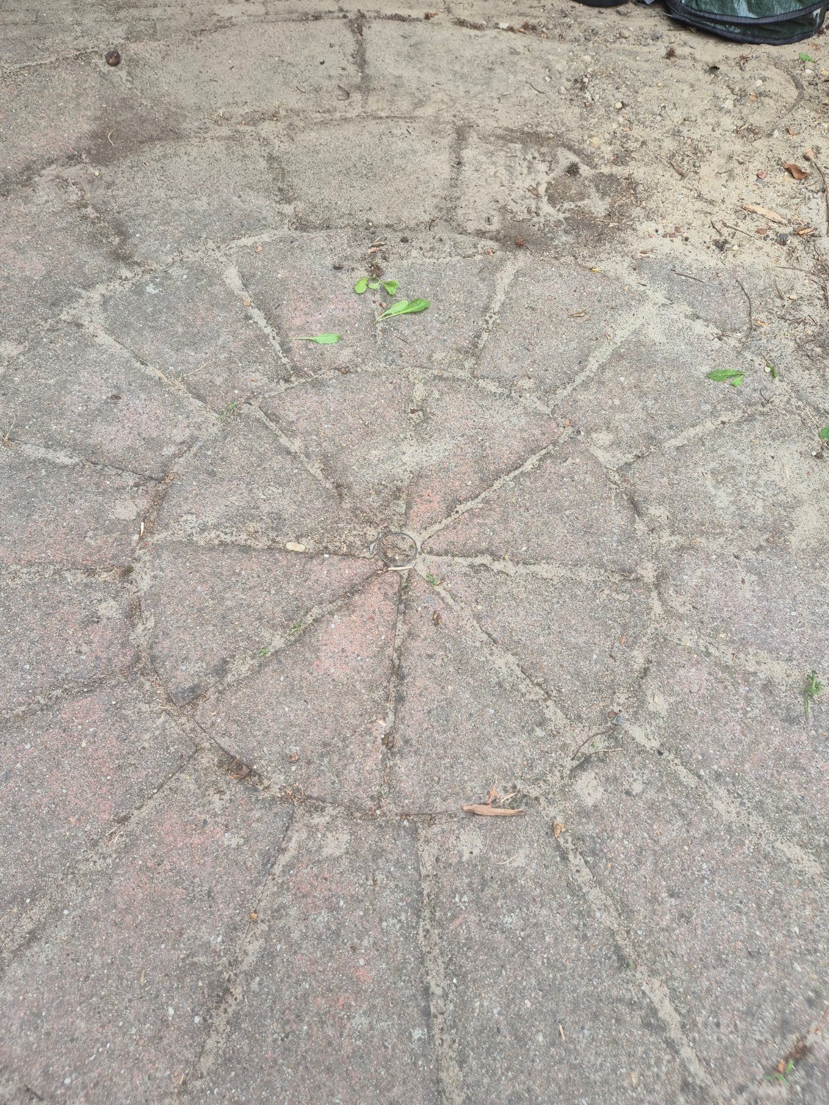 GRATIS siercirkel bestrating, Ophalen, Gebruikt, Beton, Klinkers