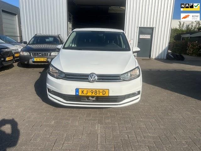 Volkswagen Touran 2.0 TDI SCR Comfortline automaat, Auto's, Euro 6, 4 cilinders, 150 pk, Wit