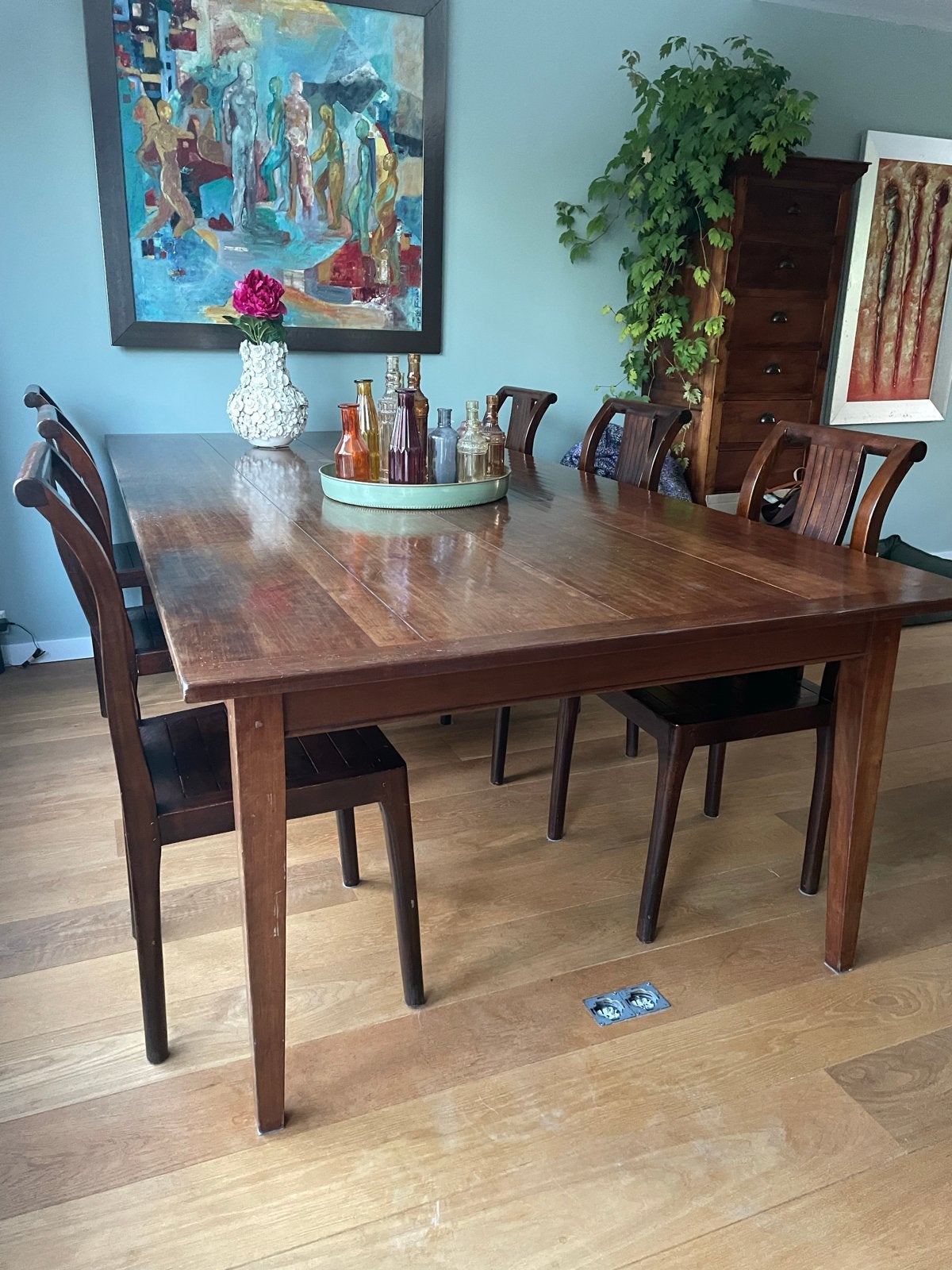 Foto 9 van Houten eettafel met 6 stoelen