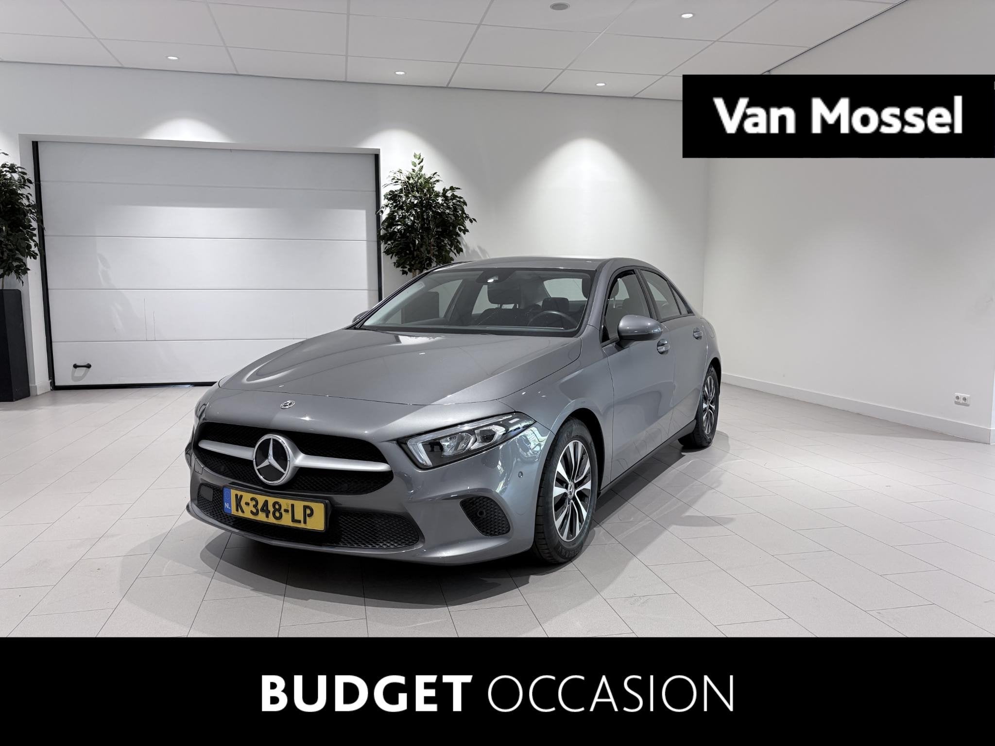 Mercedes-Benz A-klasse 180 Business Solution Nederlands Voer, 12 maanden, 4 cilinders, Origineel Nederlands, Bedrijf