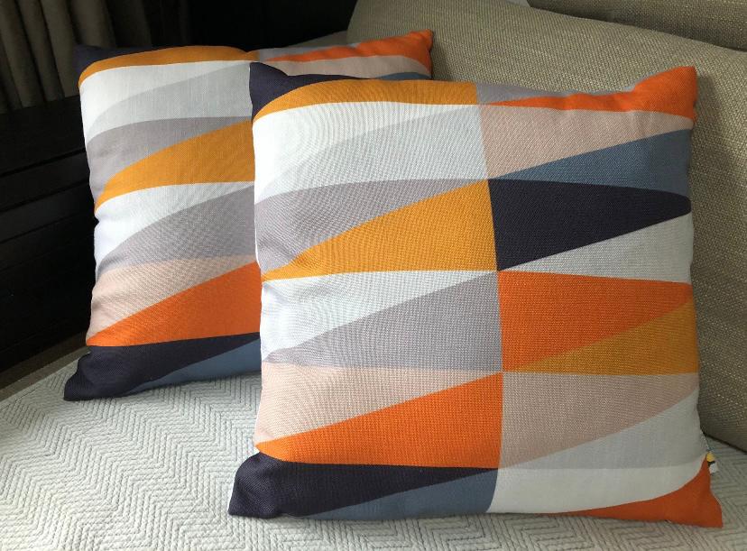 Leuke kussen, Huis en Inrichting, Woonaccessoires | Kussens, Ophalen, Zo goed als nieuw, Vierkant