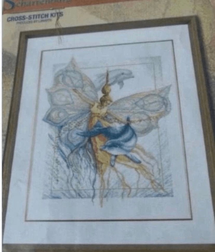 BORDUURPAKKET MARIA V SCHARRENBURG DANCING WITH DOLPHINS, Verzenden, Nieuw, Handborduren, Borduurpakket