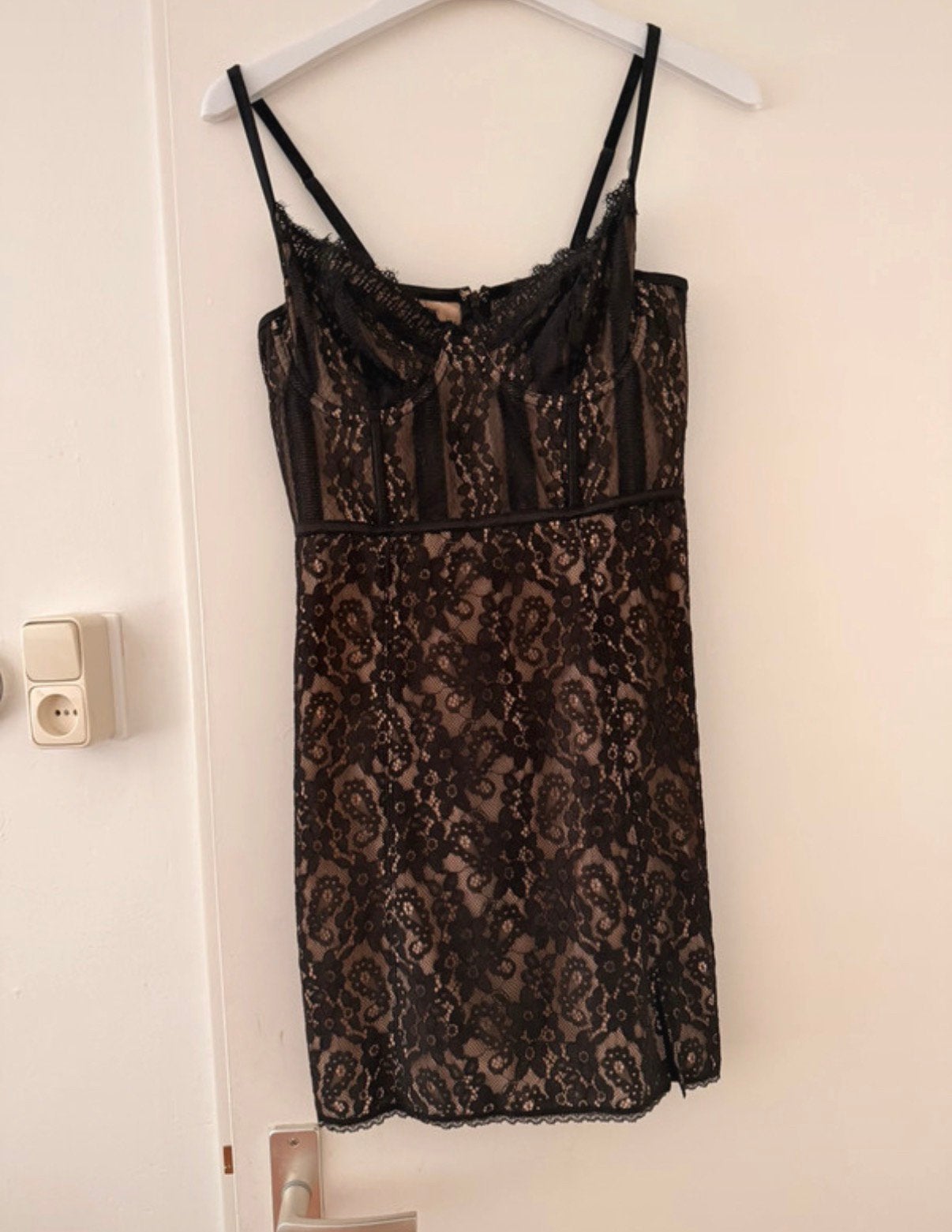 Urban outfitters jurk, Verzenden, Zwart, Maat 42/44 (L), Zo goed als nieuw