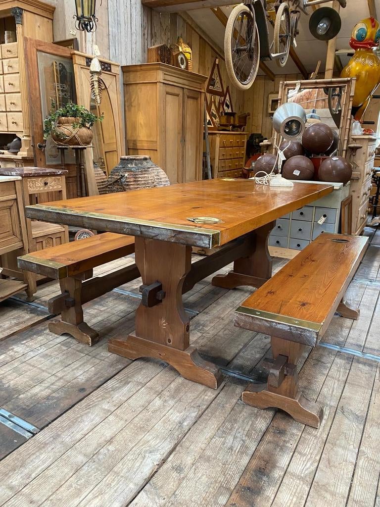 Stoere eetset tafel met twee banken veranda set