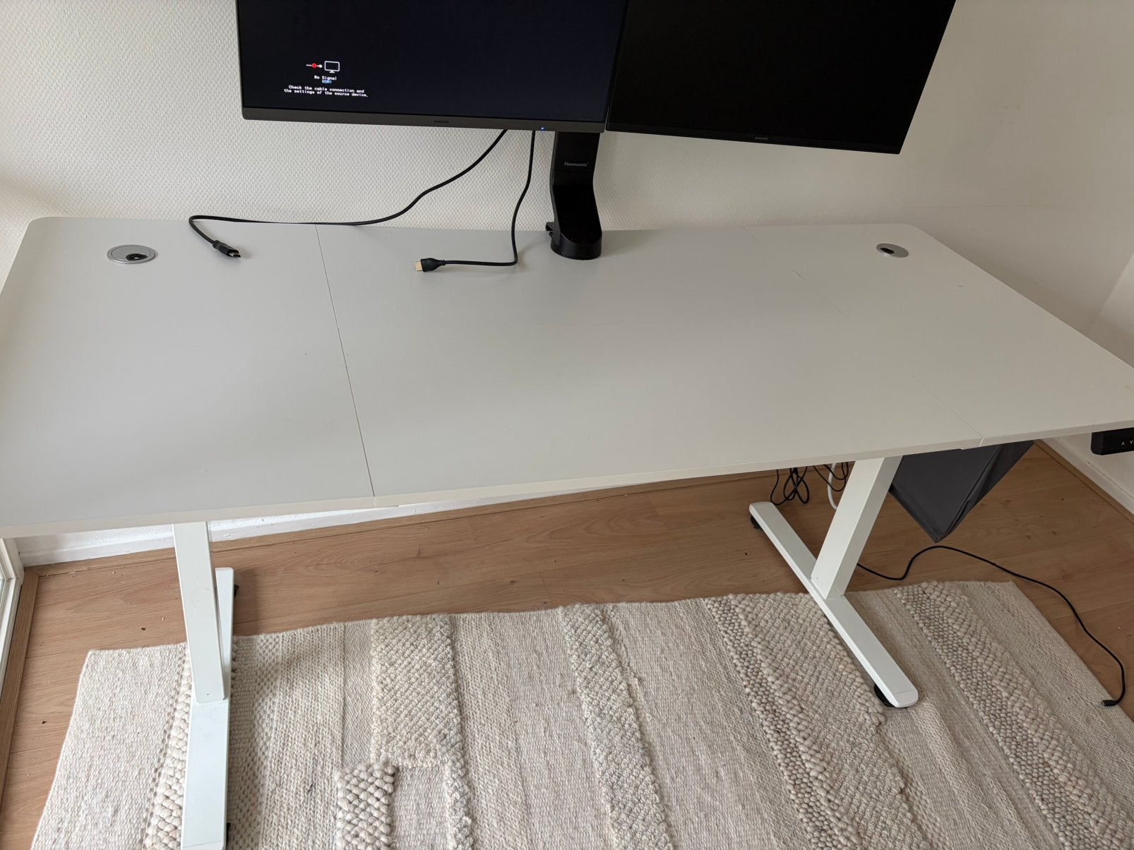 Elektrisch in hoogte verstelbaar bureau, Ophalen, Zit-sta bureau, Zo goed als nieuw, 70 cm