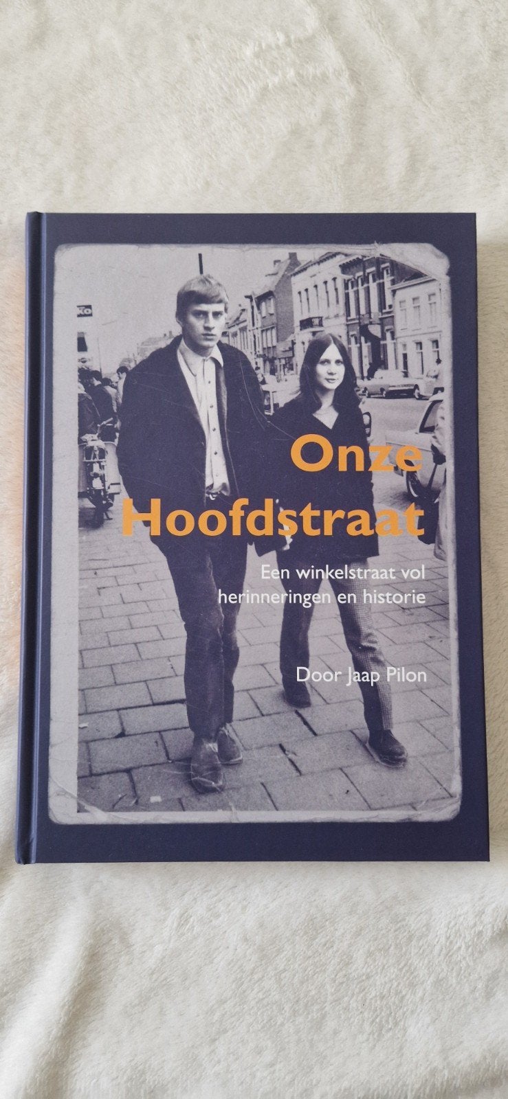 boek onze hoofdstraat, Ophalen of Verzenden, Nieuw