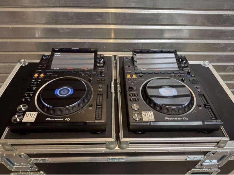 Pioneer CDJ 3000 met flightcase, Muziek en Instrumenten, Dj-sets en Draaitafels, Ophalen, Zo goed als nieuw, Pioneer