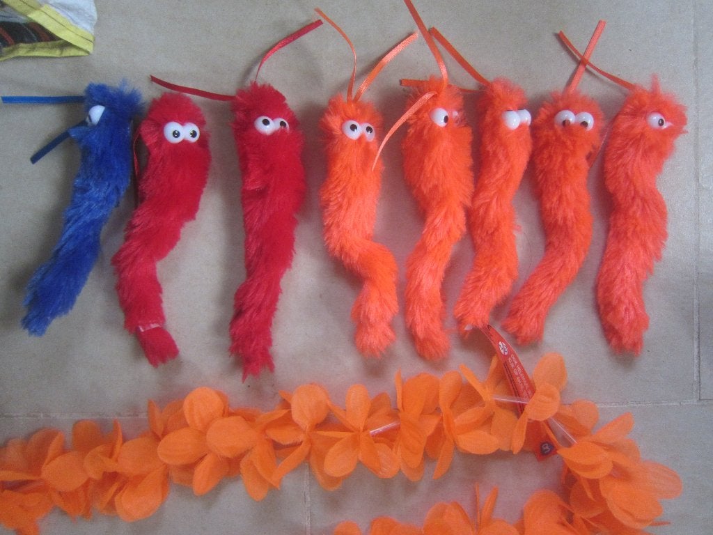 voetbal ORANJE pet Wuppie slang beessies klein groot, Ophalen of Verzenden, Zo goed als nieuw, Overige binnenlandse clubs, Beeldje of Poppetje