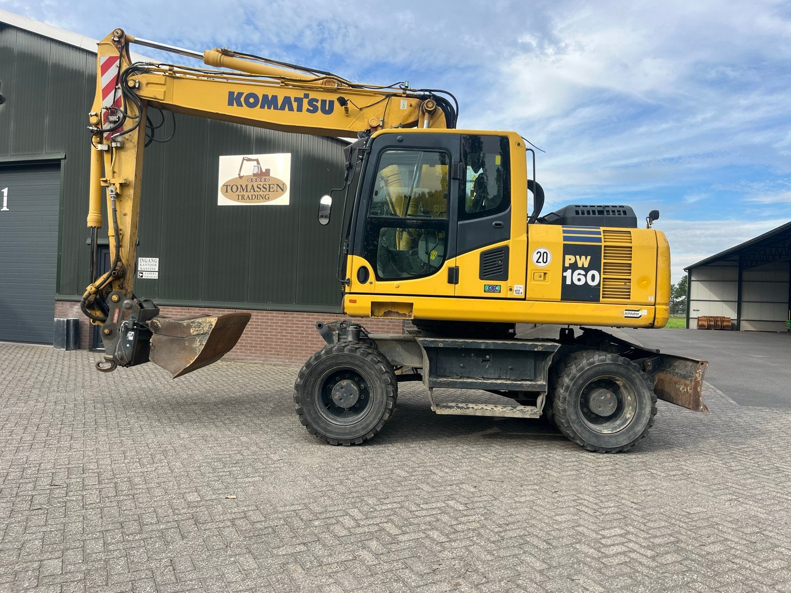 Komatsu PW160-8 Mobiele Graafmachine - 2017 -8890 uur, Ophalen, Graafmachine