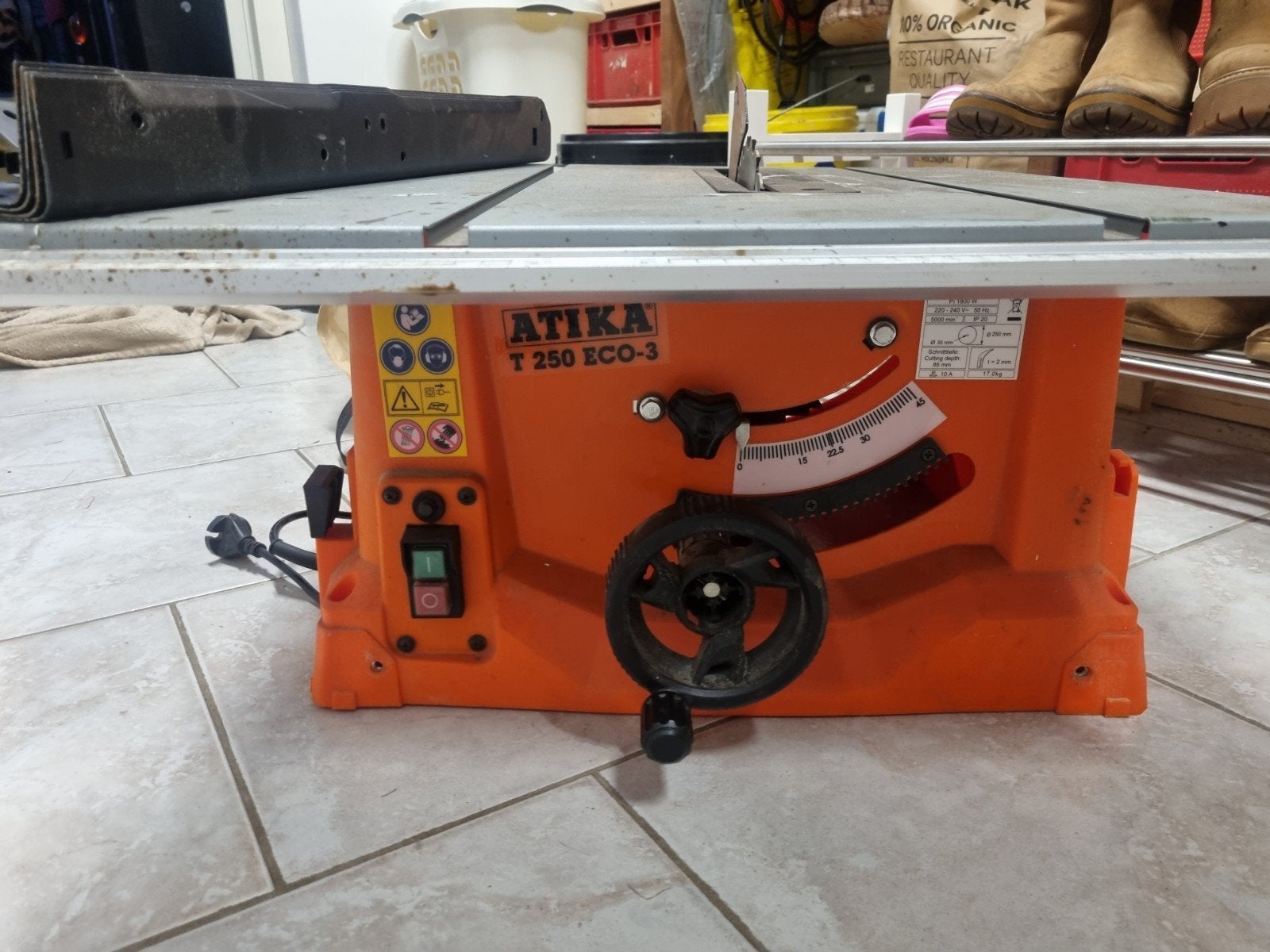 ATIKA T 250 ECO-3 Tafelzaag, Ophalen, Gebruikt, Cirkelzaag, 600 tot 1200 watt