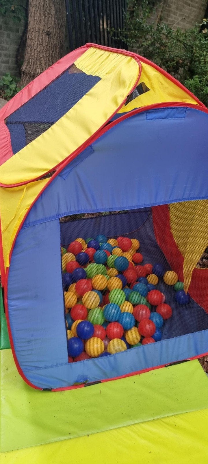 Speeltentje met 2 zakken vol ballen - Ballenbak, Ophalen, Gebruikt