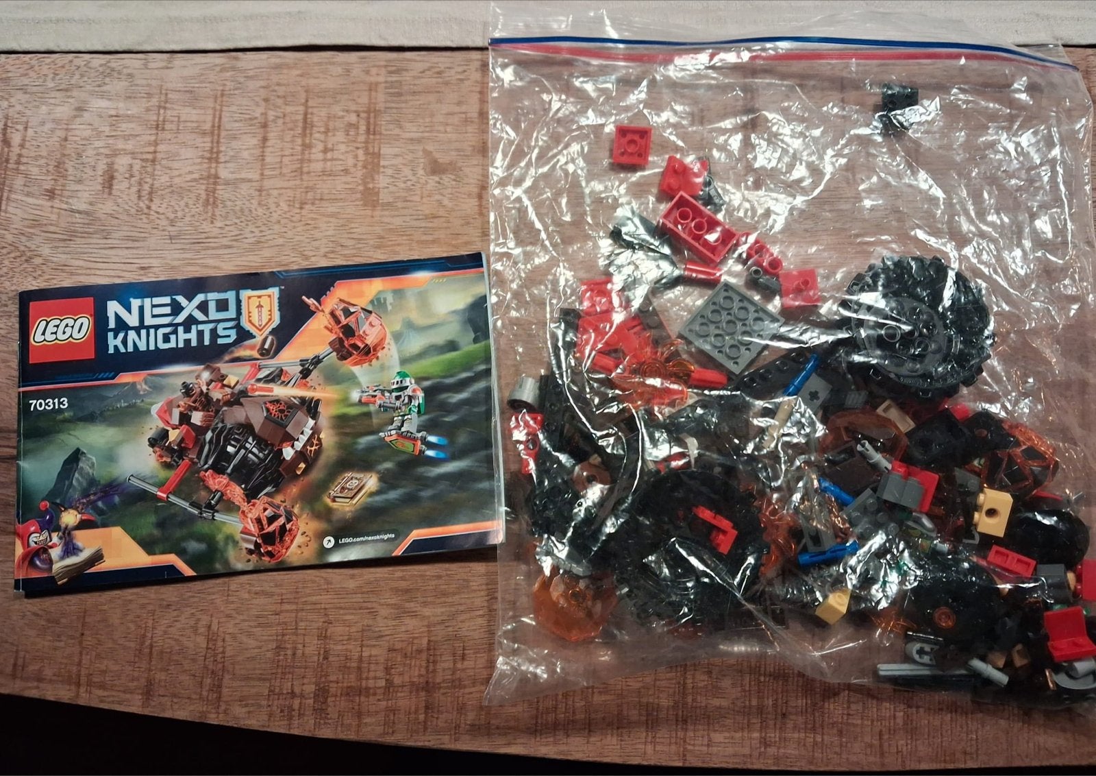 Lego Nexo Knights 70313 Moltor's Lavacrusher met instructies, Gebruikt, Verzenden, Lego, Compleet