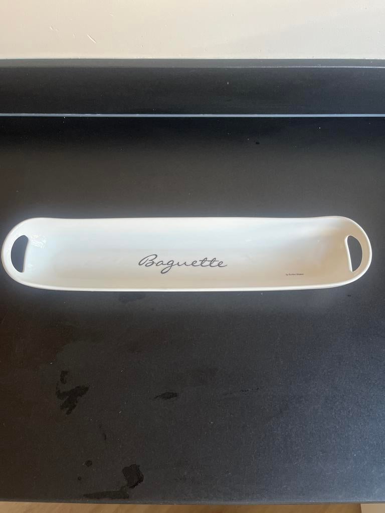 Riviera Maison Baguette schaal, Gebruikt, Porselein of Keramiek, Schaal, Ophalen of Verzenden