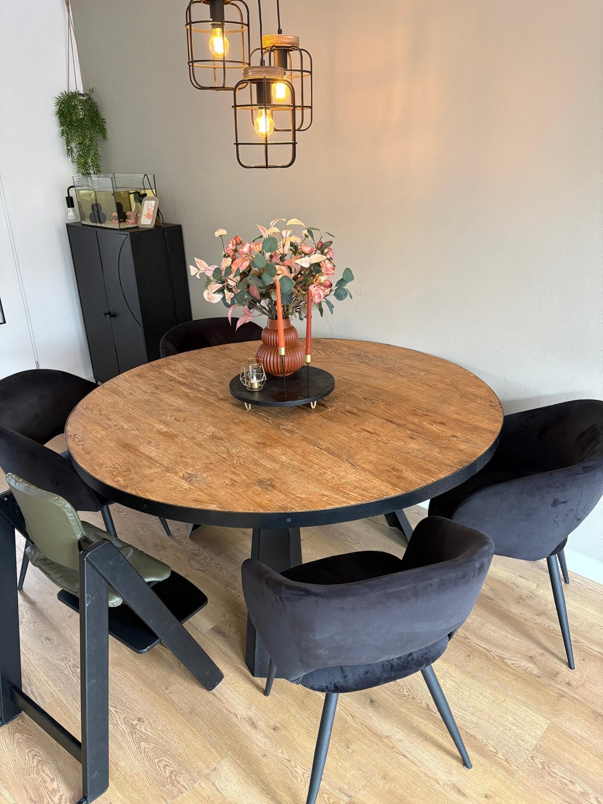 Ronde eettafel met mangohouten blad en metalen onderstel, Ophalen, Gebruikt, 150 tot 200 cm, Rond
