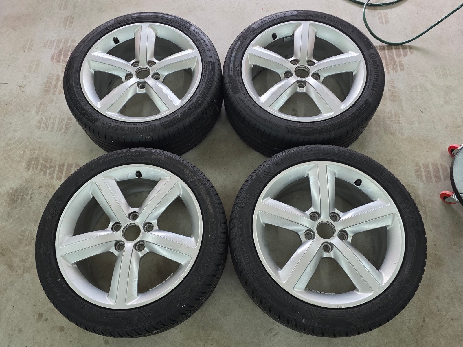 Originele Audi A3 8P 8V S-Line 5x112 17 Inch Zomer, Ophalen, Gebruikt, Banden en Velgen, 17 inch