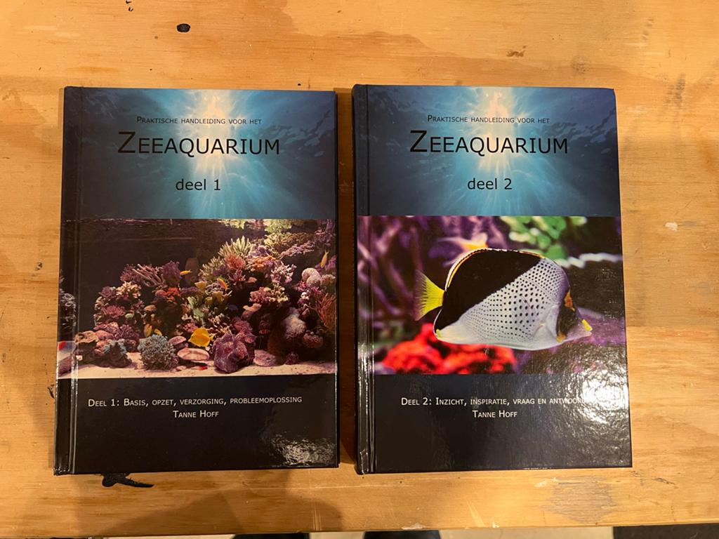 Zeeaquarium Praktische Handleiding Deel 1 & 2, Boeken, Ophalen of Verzenden, Nieuw, Vissen