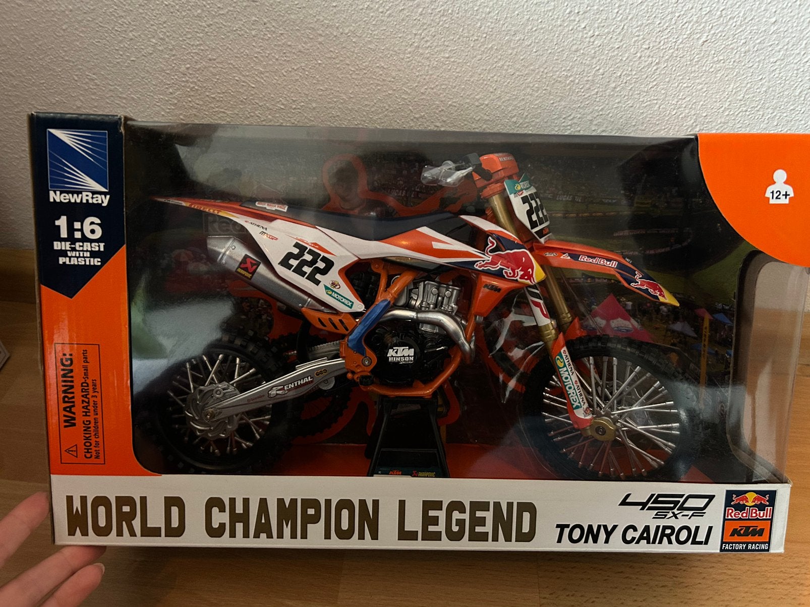 Crossmotor op schaal 1:6 tony cairoli, Ophalen of Verzenden, Zo goed als nieuw, Overige typen