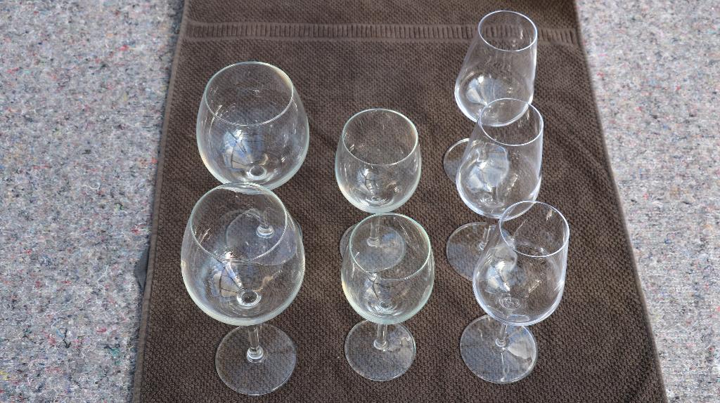 Verschillende bar glazen: wijn, bier, jenever, shotglazen, Ophalen, Wit, Overige merken, Glas