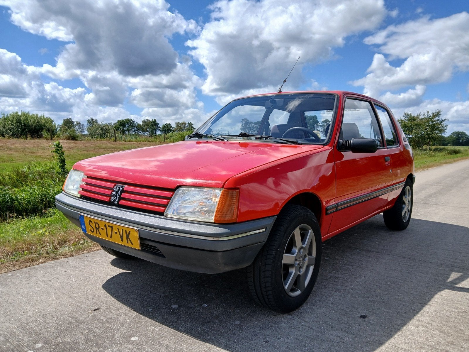 Peugeot 205 1.1 XE S6 1987  112.967 km, Auto's, Voorwielaandrijving, 54 pk, Origineel Nederlands, Handgeschakeld