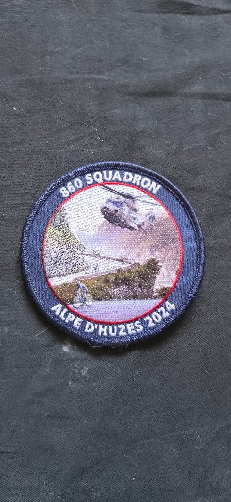 860Squadron Alpe D'Huzes 2024 patch, Ophalen of Verzenden, Luchtmacht, Nederland, Embleem of Badge