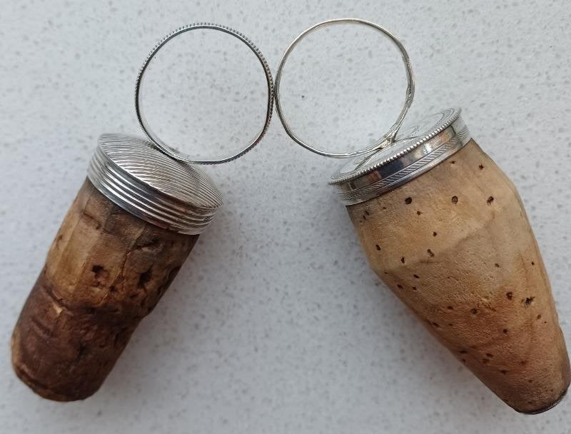 2 Antieke zilveren karaf-flesstoppers, Ophalen of Verzenden, Zilver