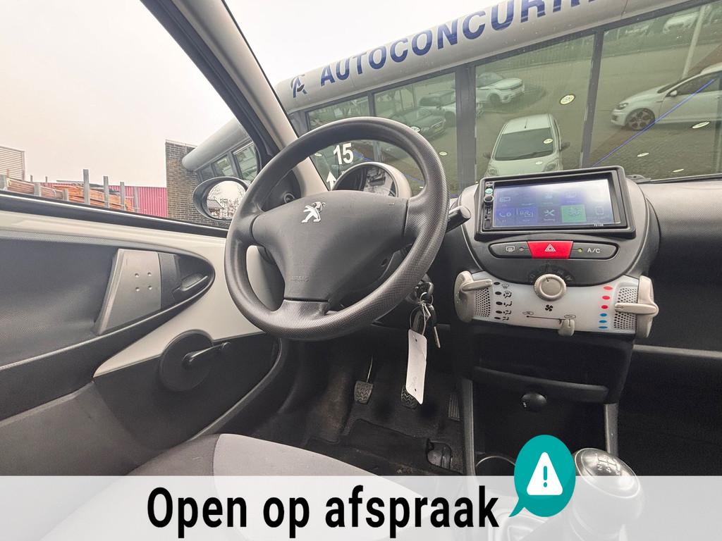 Peugeot 107 1.0 Access Accent, Facelift, Airco, Schermpje In, Auto's, Peugeot, Euro 5, Gebruikt, 4 stoelen, Origineel Nederlands