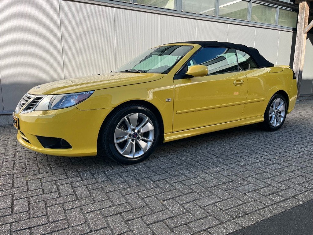 Saab 9-3 2.0 T Vector/aero Edition Automaat in Geel, Automaat, 1998 cc, 450 kg, Gebruikt