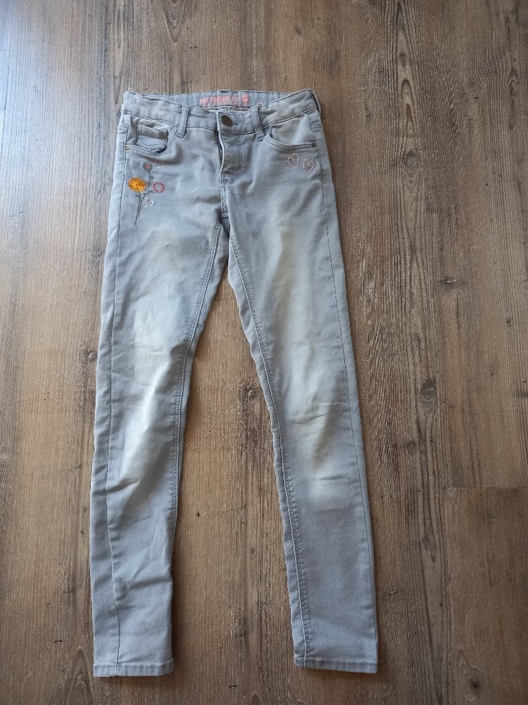 2 spijkerbroeken, maat 146, Gebruikt, Meisje, Ophalen, Broek