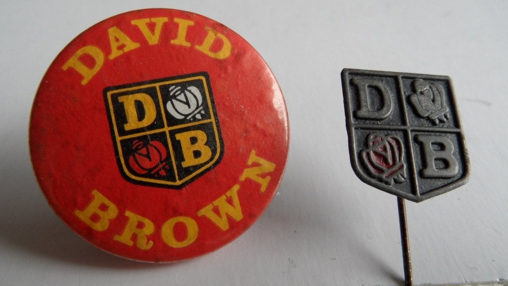 David Brown oldtimertractor spelden 2 x, Verzenden, Gebruikt, Merk, Speldje of Pin