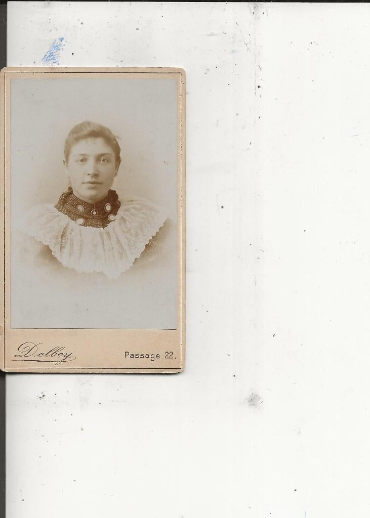 CdV Monster Oma Huckenzwager met kanten kraag Gebr Delboy, Ophalen of Verzenden, Voor 1920, Ongelopen, Zuid-Holland