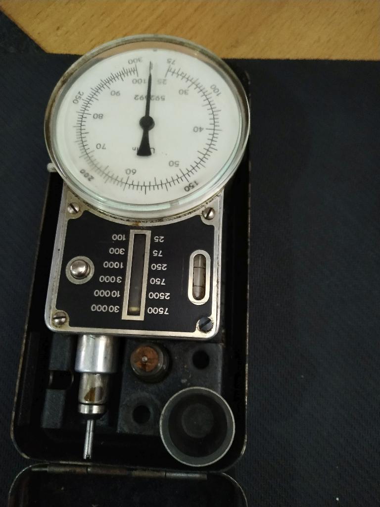 Magnetic Tachometer hand clock io-30 Indicator, Ophalen of Verzenden, Gebruikt