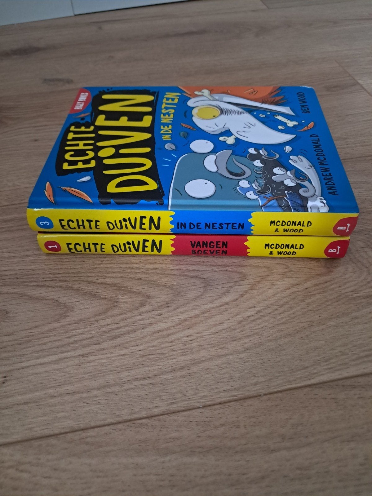Echte Duiven boekenreeks - 2 delen, Ophalen of Verzenden, Zo goed als nieuw, Andrew McDonald & Ben Wood, Fictie algemeen