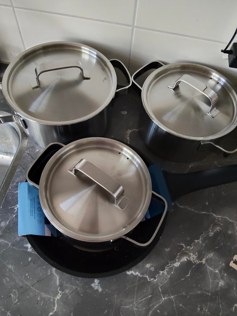 te koop nieuwe kookpannen merk sola, Ophalen of Verzenden, Nieuw, Rvs, Pannenset