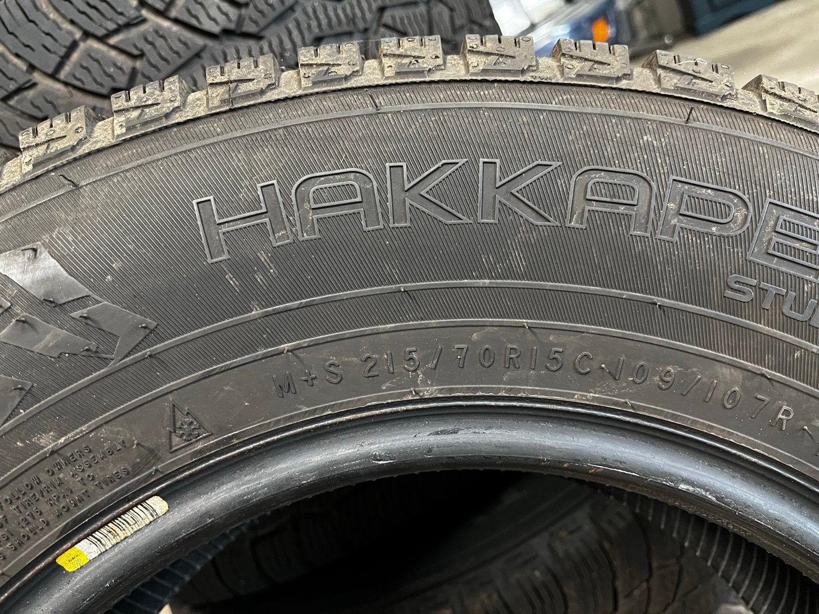 Nokian Hakka.. Winterbanden ZGAN 215/70R15C - Set van 4, Ophalen, 15 inch, Nieuw, Winterbanden