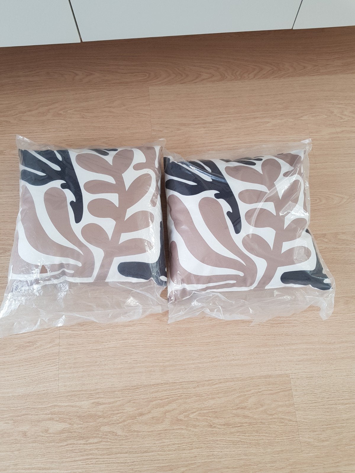 2 leuke kussens, Ophalen of Verzenden, Nieuw, Vierkant, Sierkussen