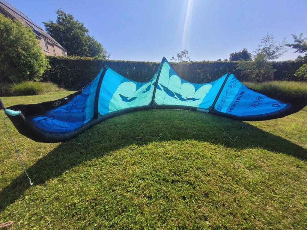 9m naish pivot kite, Geen board, Ophalen, Gebruikt, 9 m²