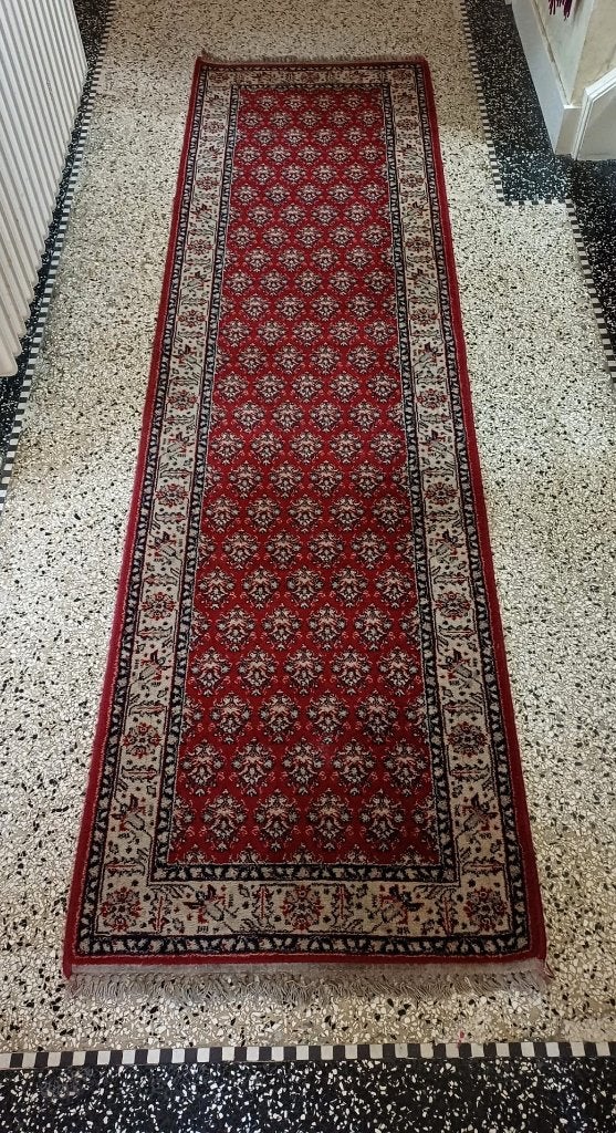Mooie rode loper, 67 cm breed x 240 cm lang, tapijt, kleed, 200 cm of meer, Zo goed als nieuw, Rechthoekig, 50 tot 100 cm