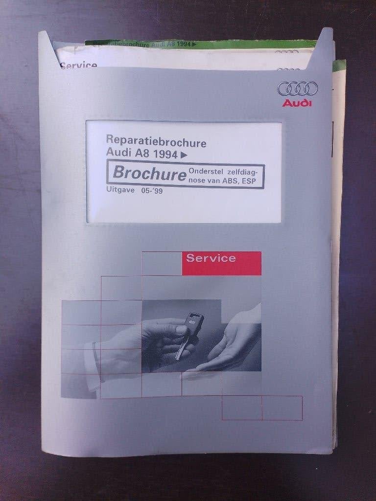 Audi A8 D2 diagnose ABS ESP EDS ASR dealer werkplaatsboek, Ophalen of Verzenden, Gelezen, Audi