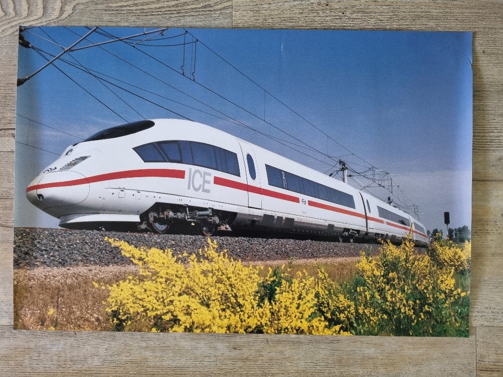 NS ICE Trein Poster - Hoge Snelheid op het Spoor, Ophalen of Verzenden, Zo goed als nieuw, Trein, Kaart of Prent