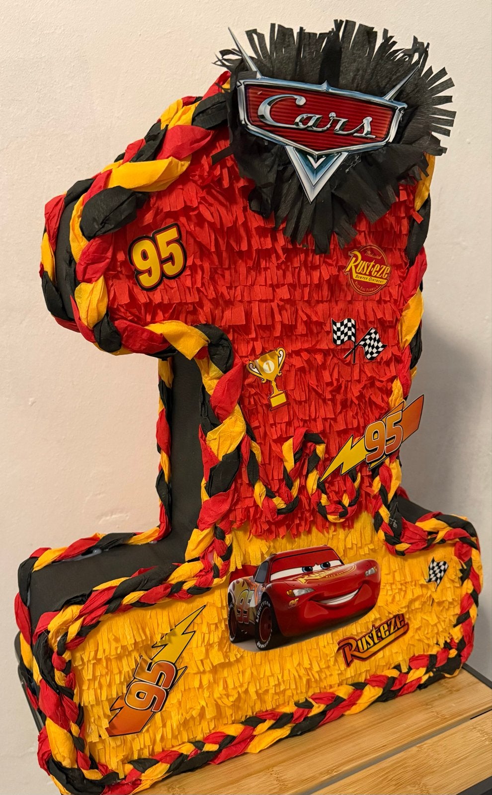 Cars Bliksem McQueen Pinata - Nummer 1 Verjaardag, Ophalen, Nieuw, Feestartikel, Verjaardag