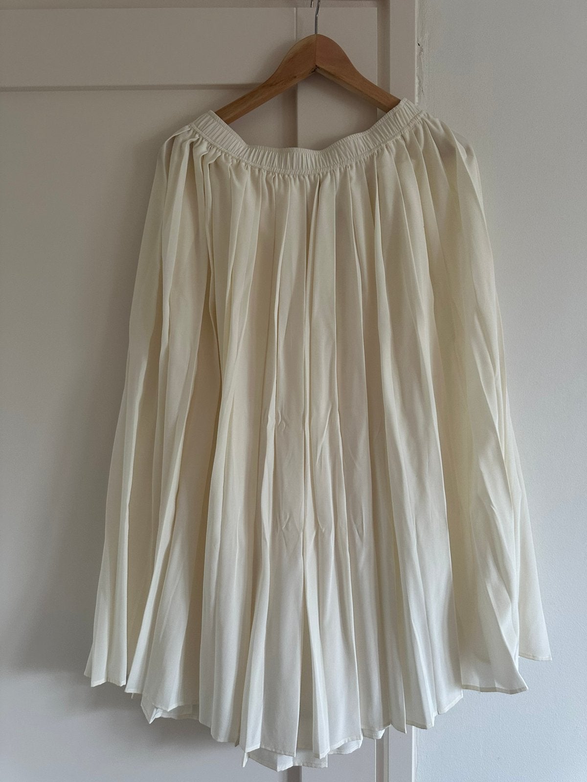 LOULOU STUDIO Nanao Zijden zijde Rok - Crème wit, Maat M, Kleding | Dames, Rokken, Maat 38/40 (M), Wit, Ophalen of Verzenden, Zo goed als nieuw