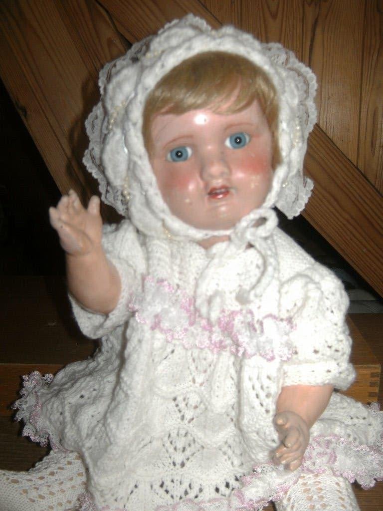 Meet 52 cm gemerkt met een 7 blond harige pop met baby lijf, Antiek en Kunst, Curiosa en Brocante, Ophalen of Verzenden