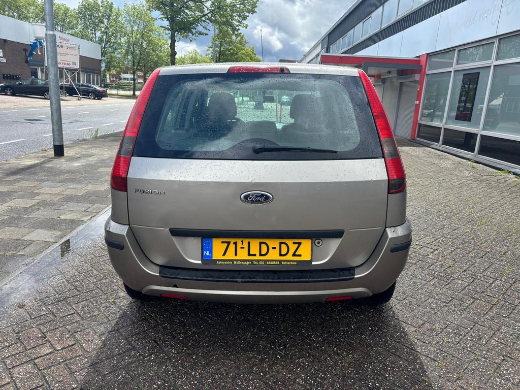 Ford Fusion 1.6-16V Luxury|Airco|Nap, Voorwielaandrijving, 1596 cc, Gebruikt, Beige