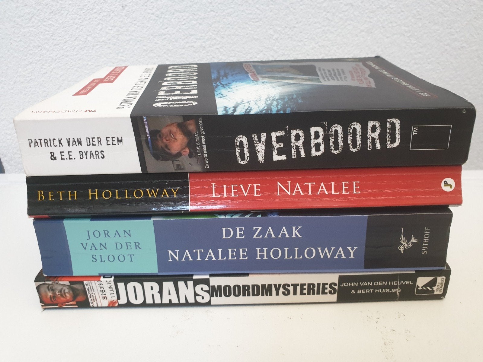 Boeken over Natalee Holloway en Joran van der Sloot, Ophalen of Verzenden, Gelezen, Diverse auteurs