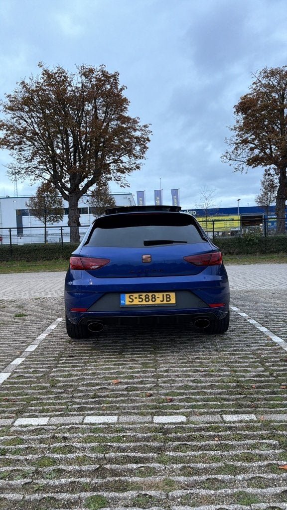 SEAT Leon Cupra 2.0 TSI/ 350PK | FULL OPTIONS, Auto's, Dealer onderhouden, 710 kg, Zwart, 4 cilinders