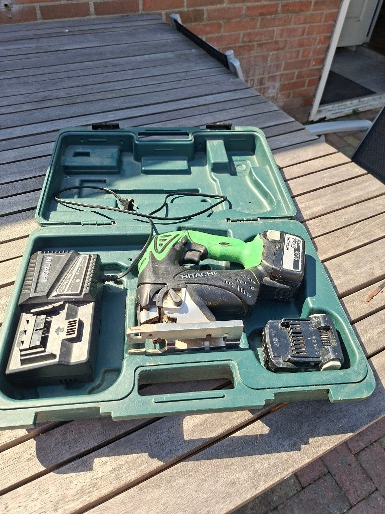 Nette Hitachi accu decoupeerzaag, Ophalen, Gebruikt, Decoupeerzaag, 30 tot 70 mm