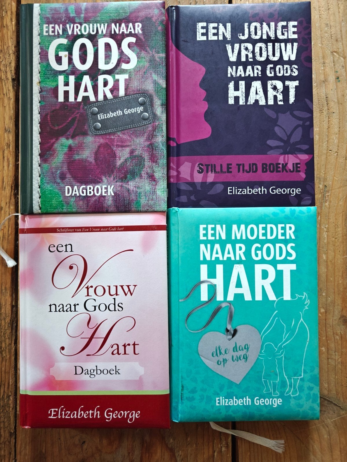 4 Dagboeken voor vrouwen van Elisabeth George., Boeken, Godsdienst en Theologie, Ophalen of Verzenden