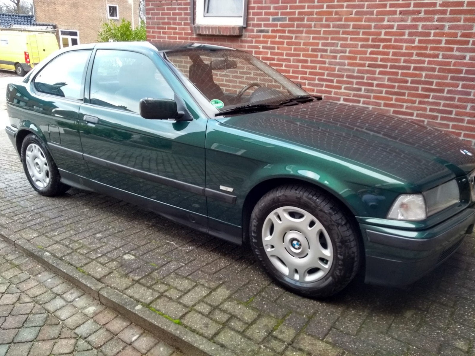 te koop mooie en goed onderhouden BMW 316i compact, Stof, 4 cilinders, Grijs, Dealer onderhouden
